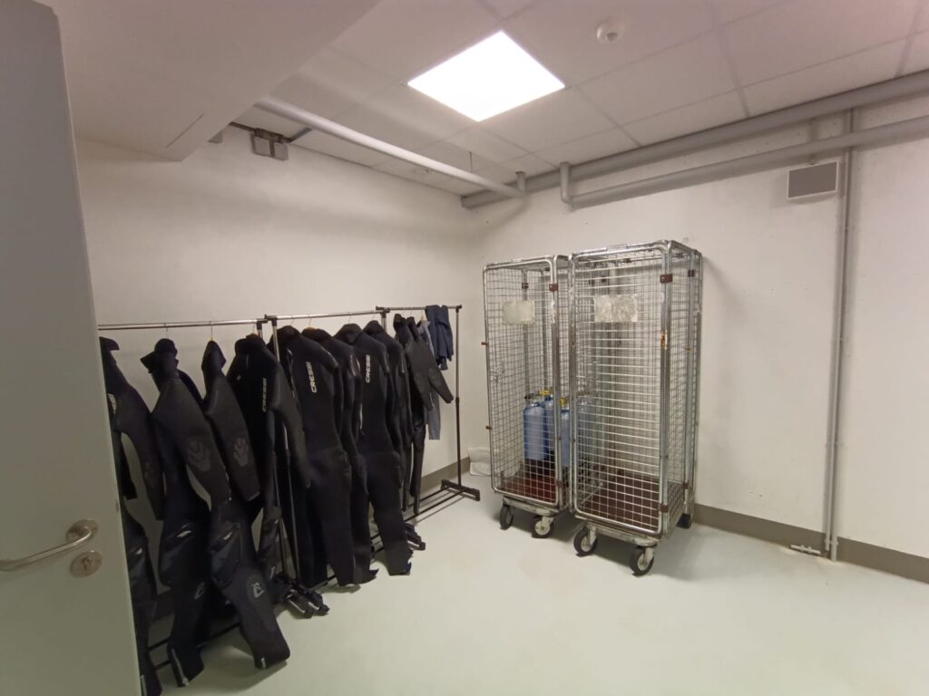 Build vom ersten Tauchequipment im neuen Moselbad-